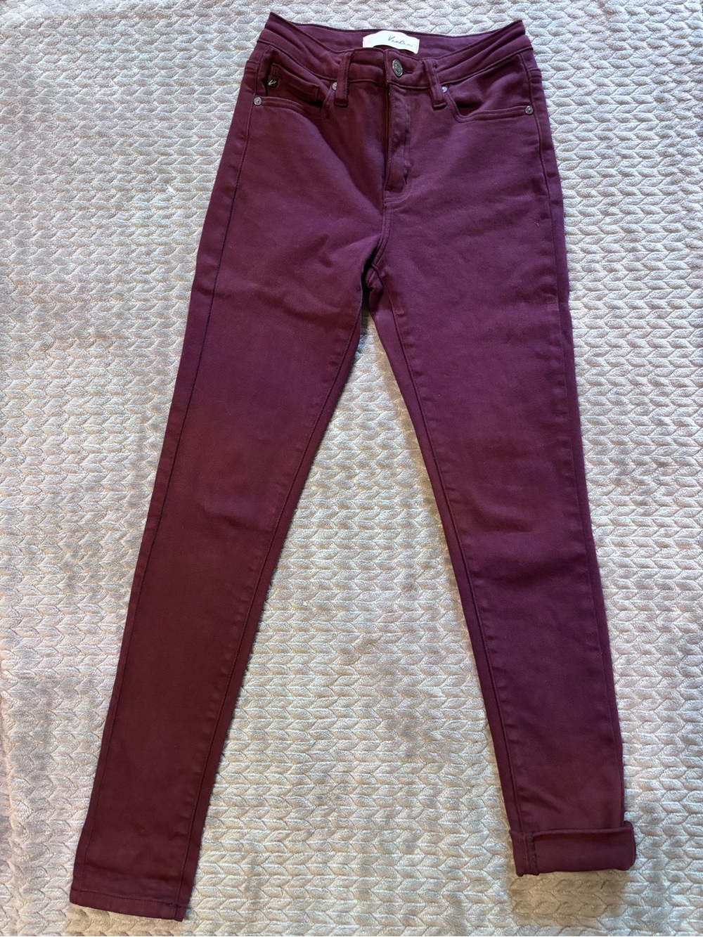 KanCan Women's Skinny Jeans - Burgundy